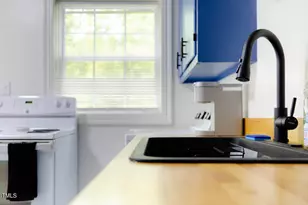 1008 Clarendon St, Durham, NC 27705 - Photo 7