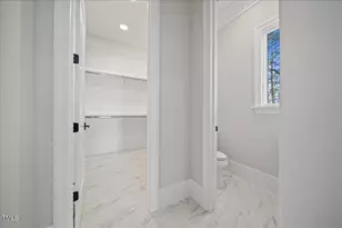 4906 Tremont Dr, Raleigh, NC 27609 - Photo 31