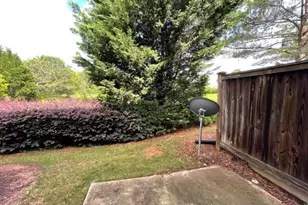 8203 Saltwood Pl, Raleigh, NC 27617 - Photo 23