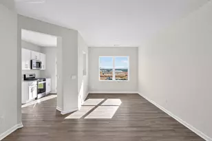 147 Starlight St, Sanford, NC 27330 - Photo 9