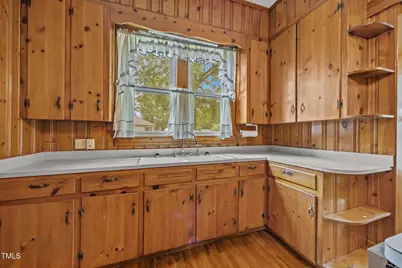 301 E H Street, Erwin, NC 28339 - Photo 13