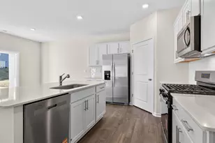 90 Stone Apiary Dr, Angier, NC 27501 - Photo 9