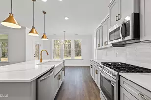 62 W Victoria Rdg Dr, Selma, NC 27576 - Photo 23