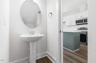 911 Grant St, Durham, NC 27701 - Photo 15