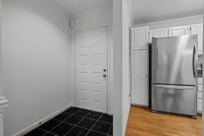 700 Bishops Park Drive #102, Raleigh, NC 27605 - Photo 3