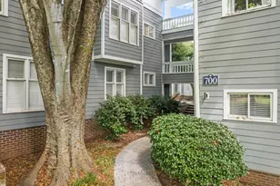 700 Bishops Park Dr, Raleigh, NC 27605 - Photo 37