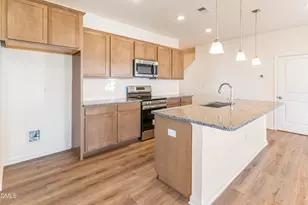 172 Courtside Dr, Dunn, NC 28334 - Photo 5