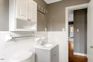 712 E 13th St St, Roanoke Rapids, NC 27870 - Photo 25