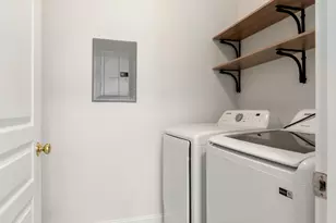 511 Ives Ct, Chapel Hill, NC 27514 - Photo 9