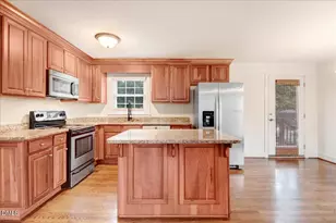 407 E Woodall St, Smithfield, NC 27577 - Photo 9