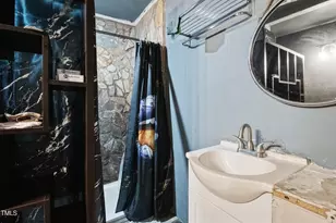 630 East Ave, Henderson, NC 27536 - Photo 15