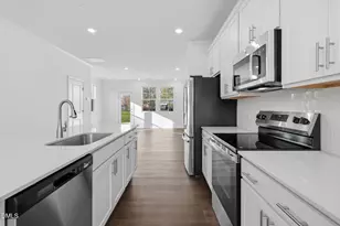 2301 Oakwood Meadows Ln, Raleigh, NC 27604 - Photo 13