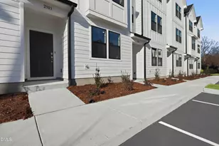 2303 Oakwood Meadows Ln, Raleigh, NC 27604 - Photo 3