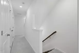 2307 Oakwood Meadows Ln, Raleigh, NC 27604 - Photo 9