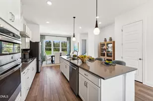 2736 Kempthorne Rd, Cary, NC 27519 - Photo 5