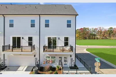 2736 Kempthorne Road, Cary, NC 27519 - Photo 11