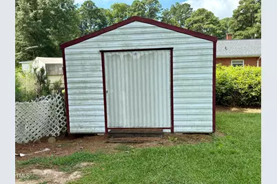 520 Fayetteville Street, Newton Grove, NC 28366 - Photo 27