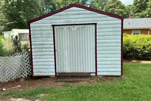 520 Fayetteville St, Newton Grove, NC 28366 - Photo 27