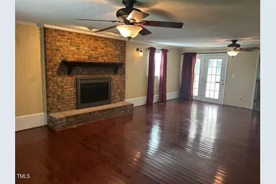 111 Colonial Drive, Clinton, NC 28328 - Photo 5