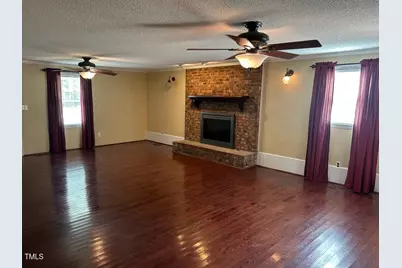 111 Colonial Drive, Clinton, NC 28328 - Photo 7