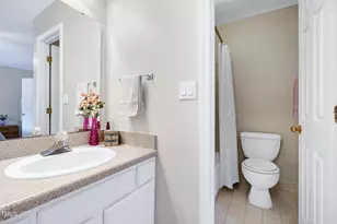 202 Oak Hollow Ct, Raleigh, NC 27613 - Photo 31