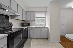 107 Weatherstone Dr, Chapel Hill, NC 27514 - Photo 13