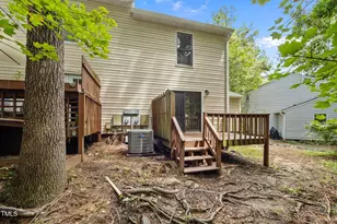 107 Weatherstone Dr, Chapel Hill, NC 27514 - Photo 17