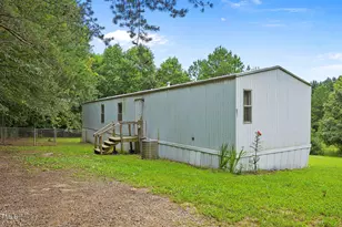 351 Melinda Ln, Henderson, NC 27537 - Photo 9