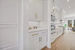 4906 Tremont Dr, Raleigh, NC 27609 - Photo 19