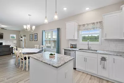 8 Sanford Lane, Dunn, NC 28334 - Photo 17