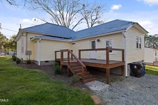 915 S 3rd St, Sanford, NC 27330 - Photo 25