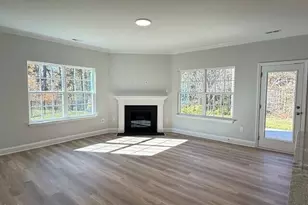 535 Valentine Ct, Graham, NC 27253 - Photo 5