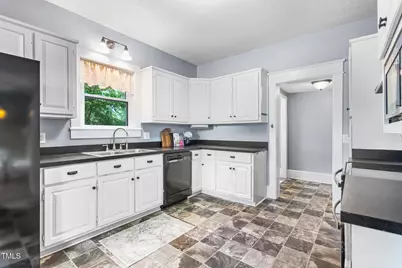 104 E Wilson Street, Mebane, NC 27302 - Photo 9