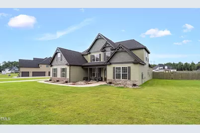 6227 Shannon Woods Way, Hope Mills, NC 28348 - Photo 3