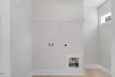 145 E Jay Street, Coats, NC 27521 - Photo 15