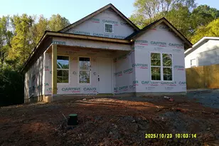 145 E Jay St, Coats, NC 27521 - Photo 3