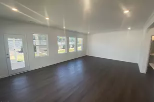 178 N Finley Landing Pkwy, Smithfield, NC 27577 - Photo 5