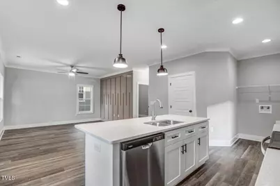 406 W Granville Street, Dunn, NC 28334 - Photo 11