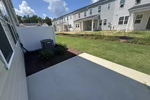 359 Thompson Overlook Wy, Smithfield, NC 27577 - Photo 15