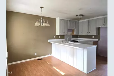 103 N King Street, Whitakers, NC 27891 - Photo 5