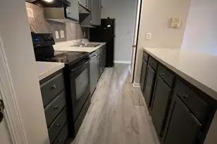 1300 Park Glen Dr, Raleigh, NC 27610 - Photo 5