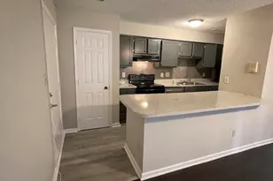 1300 Park Glen Dr, Raleigh, NC 27610 - Photo 7