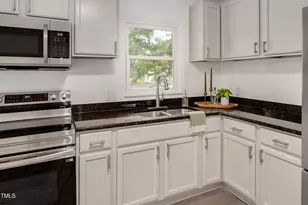 611 W James St, Lillington, NC 27546 - Photo 17
