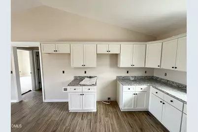 104 Grace Pond Avenue, Benson, NC 27504 - Photo 5