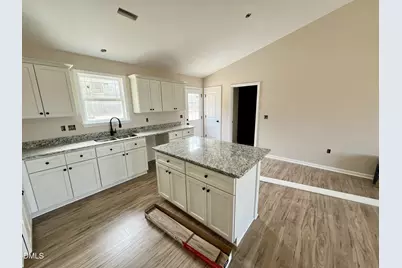 104 Grace Pond Avenue, Benson, NC 27504 - Photo 7