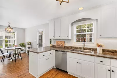 2008 McKinnon Drive, Clayton, NC 27520 - Photo 7