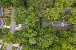 2721 Cartier Dr, Raleigh, NC 27608 - Photo 41