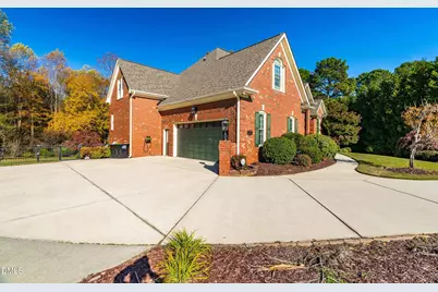 48 Banbury Court, Garner, NC 27529 - Photo 3