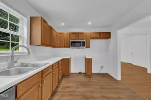 718 Winston Rd, Clayton, NC 27520 - Photo 17