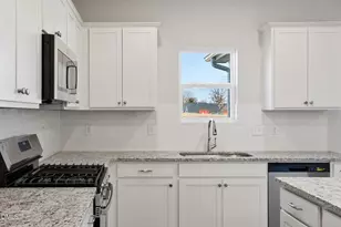 65 Plantation Dr, Youngsville, NC 27596 - Photo 3